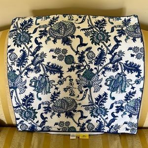 Roller Rabbit “Amanda” decorative pillow cover